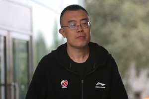 辽宁本钢出征济南 踏上CBA新赛季之旅