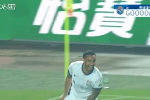 惊艳凌空斩！谢蒂内角球配合一击致命，津门虎客场1-0占先机
