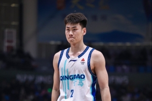 媒体人:新疆现仅居联盟中游 青岛有望客场旗开得胜