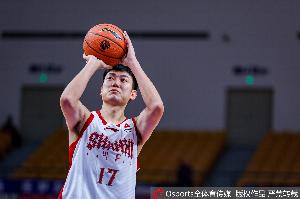 媒体人盛赞山西队：休赛期苦练成效显著 本赛季成绩可期