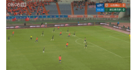 泰山1-0力克十人浙江！克雷桑1v2妙传策动，马德鲁加一锤定音