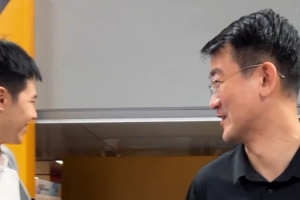 赵嘉仁转投山西后首战即遇旧主广厦 王博赛前笑言：晚上轻点啊