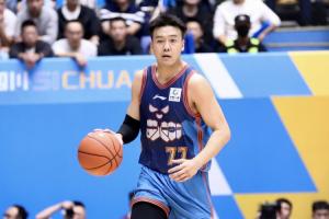 “成都的王”名不虚传！黄荣奇回归首秀率四川终结连败魔咒