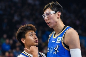 媒体人：京吉之战成今日焦点 周琦赵睿出战 吉林祭三外援