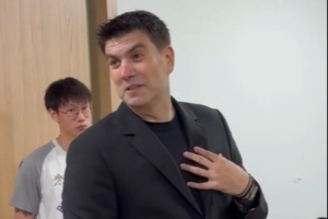 剑拔弩张！哈里斯·马科普洛斯：我们专注力惊人 必须坚持防守