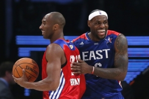 阿里纳斯组建理想阵容:我搭档科比詹姆斯杜兰特奥尼尔 稳拿冠军