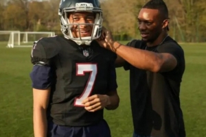 马卡：姆巴佩参与NFL在欧洲推广的跨界活动，亲自体验美式橄榄球