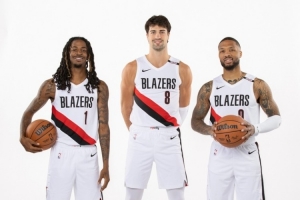 NBA彩经:火箭轻取独行侠 湖人力擒勇士 开拓者射落太阳
