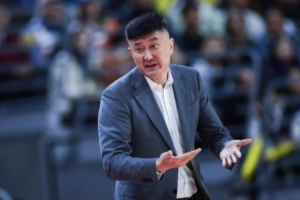 风格有反差！杨毅：杜锋不会放走杜润旺的 现有风格不适合广东