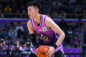 媒体人：北控赢球却暴露阵容问题 贾尔斯该打PF配沈梓捷或邹雨宸