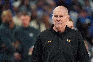 卡莱尔谈达斯蒂·梅执教NBA首年:他懂得激发核心球员的潜能