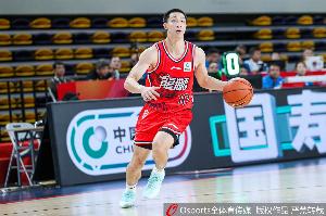 广州客战北京！京媒：麦考尔&宋昕澔没有参加赛前训练确定缺席