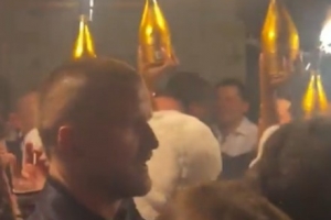 英伦故友重逢！戴尔现身凯恩金球庆祝派对，两人曾是三队队友