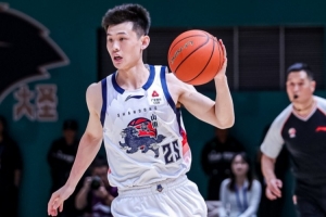 虽败犹荣！王岚嵚19投6中飙进4记三分 贡献20分3板8助4断仍难挽败局