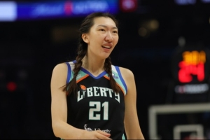 韩旭谈追梦：金钱已非首位 为赴WNBA放弃WCBA超级大合同