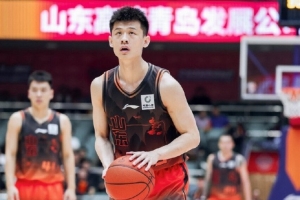 王岚嵚：做好自己 无愧胸前二字 反思总结持续前行
