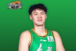 温暖祝福送上！辽宁男篮小将赵森迎来22岁生日
