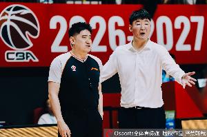 媒体人：深圳的战术执行力像换了一个队 他们走在了正确的道路上