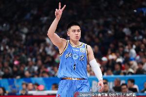 稳健控场！陈盈骏6中2拿到13分3板6助1断 罚球8中8