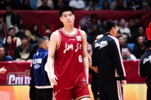 太铁了！程帅澎12中2&2记三分低效拿到6分1板1助2断
