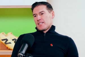 巴里回忆偷出租车被抓:喝完酒想吃麦当劳,结果开了出租车就走