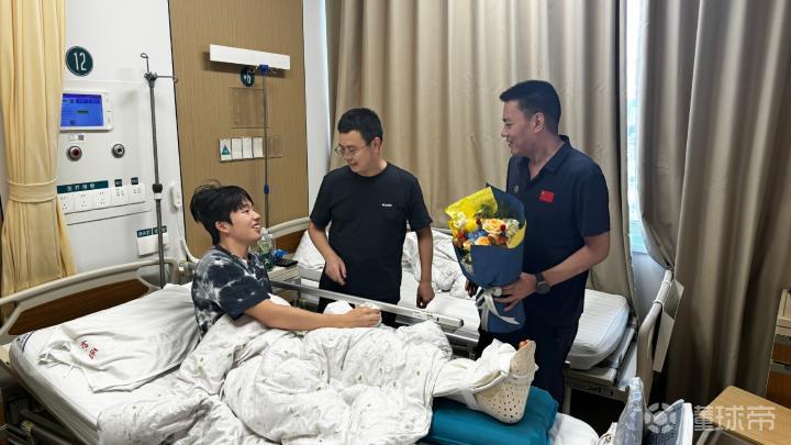 布里斯托尔城VS沃特福德直播_英冠赛程_布里斯托尔城对阵沃特福德