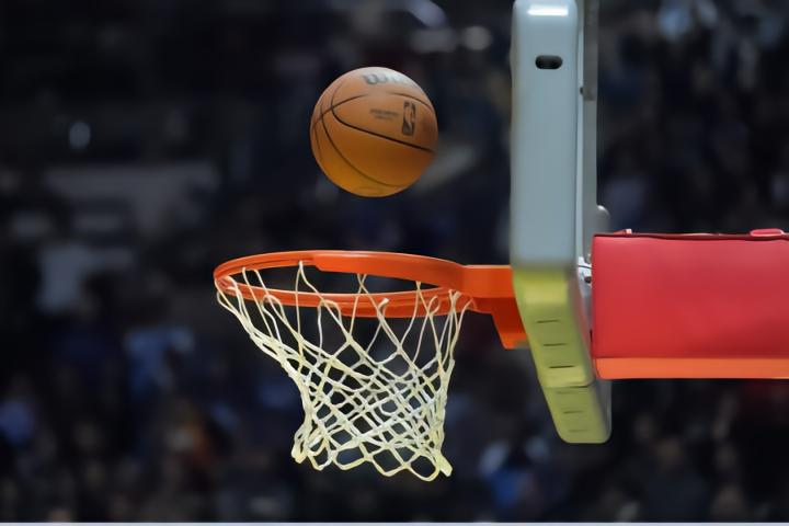 76人VS雄鹿直播_NBA赛程_76人对阵雄鹿