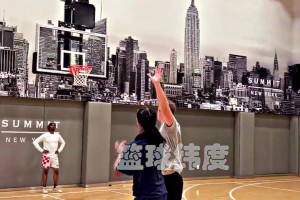 微波炉得分手，克拉克森飘逸干拔 