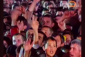 再大声点！舍瓦当年的名场面：国家英雄般的追捧！