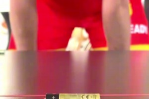 老头小游戏？凯恩的电池沙狐球挑战！