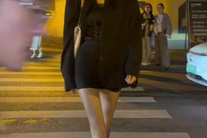 196cm前女篮国手走在街上，路人纷纷绕道走！这气场什么水平？