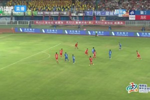 又一脚世界波！厦门队刘项荣禁区外围远射将比分扩大到3-0