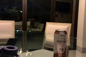 戴维恩·米切尔更新动态：看演唱会、休闲时刻和随后继续训练！